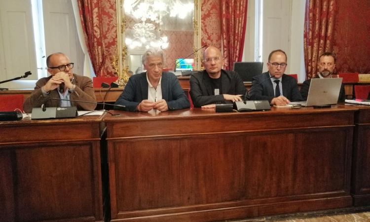 Macerata, i comuni fanno rete per il turismo: incontro con il commissario Guido Castelli Macerata, i comuni fanno rete per il turismo: incontro con il commissario Guido Castelli