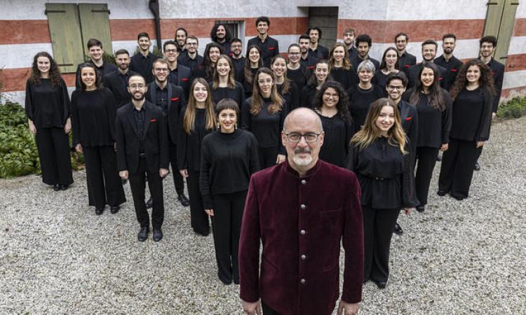 Il Coro Giovanile Italiano fa tappa all'Abbadia di Fiastra: domenica il concerto