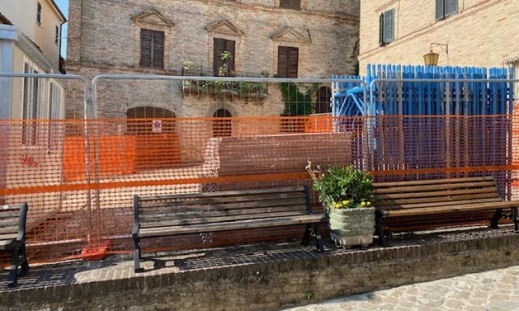 Alloggi in centro per giovani coppie e un nuovo campo da calcio: cantieri al via a Montelupone Alloggi in centro per giovani coppie e un nuovo campo da calcio: cantieri al via a Montelupone