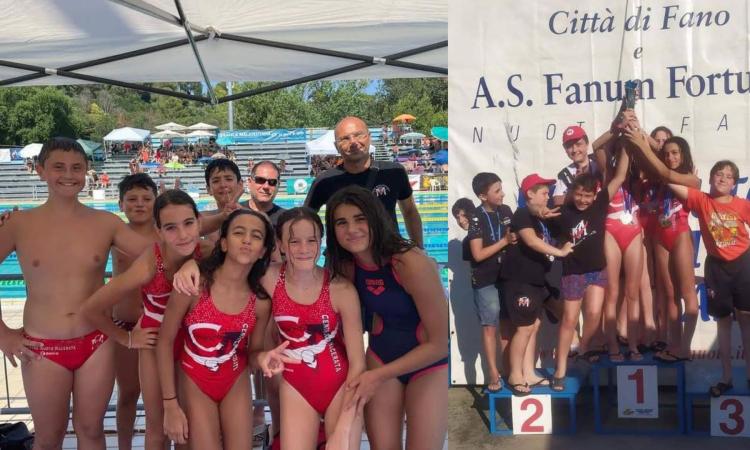 Centro Nuoto Macerata, 8 medaglie al meeting di Fano: stagione agonistica chiusa col botto