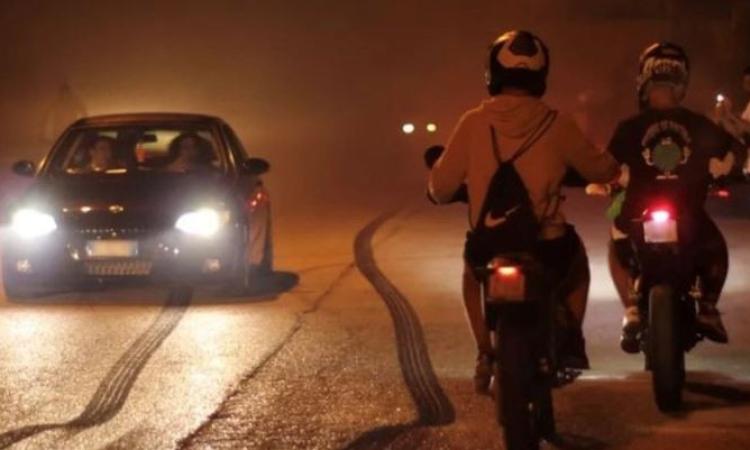 Fast&Furious in salsa marchigiana, si filmano mentre compiono manovre spericolate: maxi multe