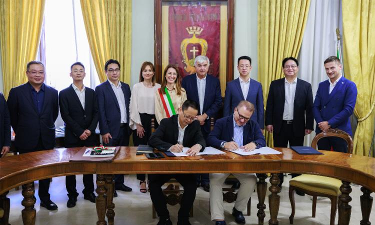 Elettromedia da Potenza Picena alla Cina, visita della delegazione di Jiashan per il memorandum d'intesa
