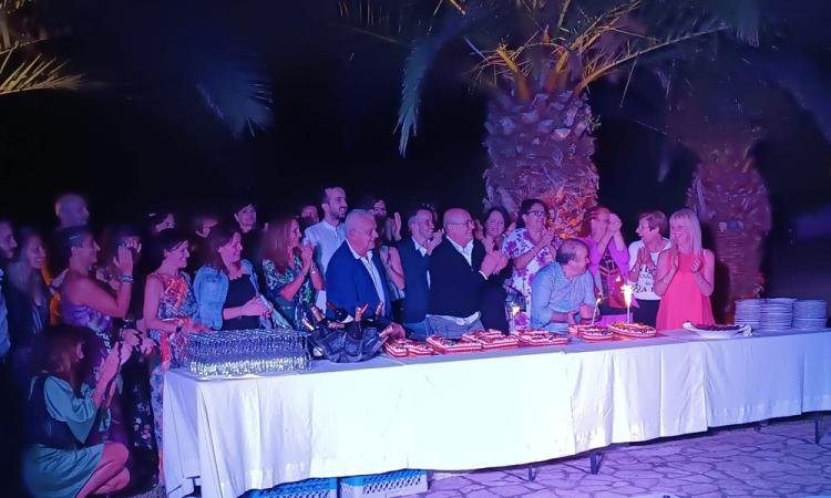 Tolentino, l'azienda Ales Pelletterie festeggia i suoi 30 anni: premi da Versace e dalla Regione Tolentino, l'azienda Ales Pelletterie festeggia i suoi 30 anni: premi da Versace e dalla Regione