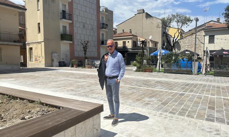 Terminati i lavori in piazza Conchiglia. Ciarapica: “Civitanova sempre più bella" Terminati i lavori in piazza Conchiglia. Ciarapica: “Civitanova sempre più bella"