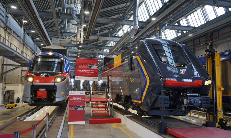 Tre nuovi treni Rock sui binari delle Marche: saranno in circolazione da sabato Tre nuovi treni Rock sui binari delle Marche: saranno in circolazione da sabato