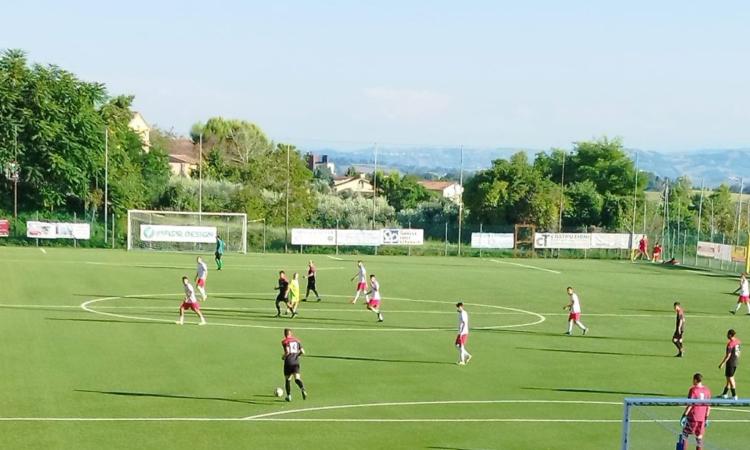 La Maceratese supera l'Aurora Treia in amichevole: spettacolare 3-2 La Maceratese supera l'Aurora Treia in amichevole: spettacolare 3-2