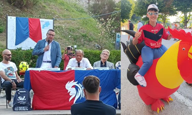 Gagliole fa rima con calcio a 5: grande entusiasmo per la presentazione del roster Gagliole fa rima con calcio a 5: grande entusiasmo per la presentazione del roster
