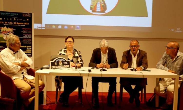 "Sibillini e dintorni", Macerata celebra l'amicizia con l'Uruguay: l'ambasciatore ospite d'eccezione allo Sferisterio "Sibillini e dintorni", Macerata celebra l'amicizia con l'Uruguay: l'ambasciatore ospite d'eccezione allo Sferisterio