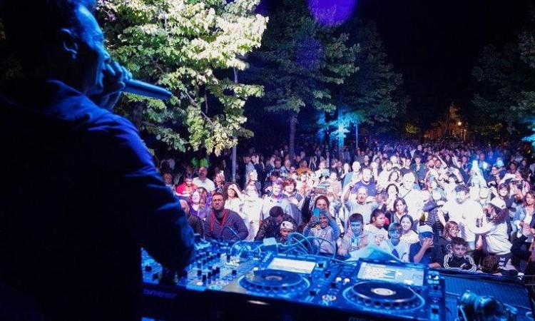 Cingoli in festa con il "Music Festival": ad animare la serata Lo Zoo di 105 e i dj del territorio