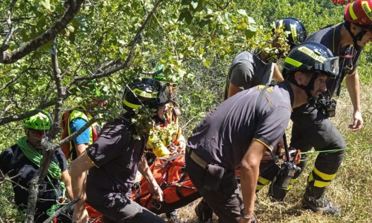 Malore lungo il sentiero, donna recuperata in eliambulanza Malore lungo il sentiero, donna recuperata in eliambulanza