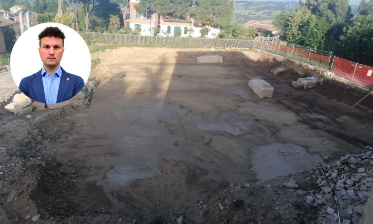 Petriolo, lavori alla scuola media fermi da otto mesi. Matteucci: "Gara d'appalto scellerata" Petriolo, lavori alla scuola media fermi da otto mesi. Matteucci: "Gara d'appalto scellerata"