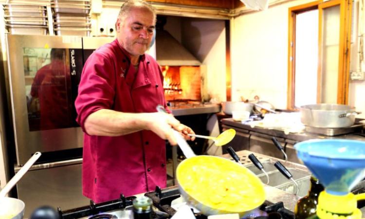 Monte Cavallo, un pranzo al "Nido dell’Aquila": viaggio nella cucina di chef Renzo (FOTO e VIDEO) Monte Cavallo, un pranzo al "Nido dell’Aquila": viaggio nella cucina di chef Renzo (FOTO e VIDEO)