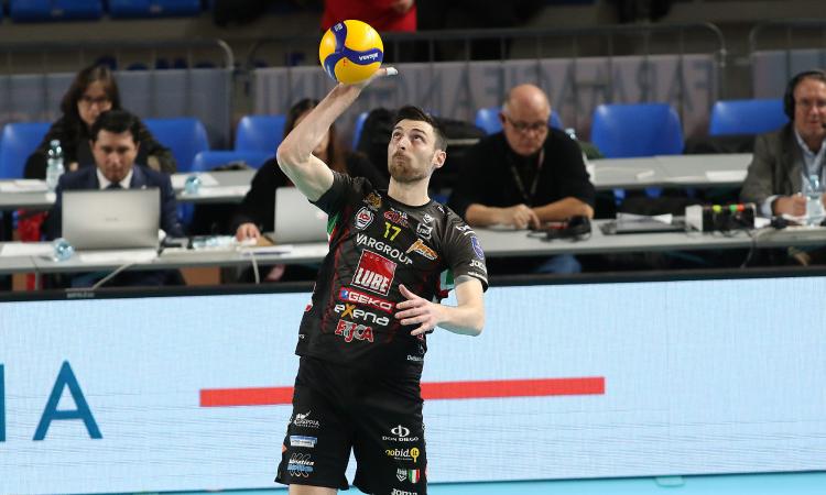 Lube, intervento ok per Anzani: nelle prossime settimane test decisivo per l'idoneità sportiva Lube, intervento ok per Anzani: nelle prossime settimane test decisivo per l'idoneità sportiva