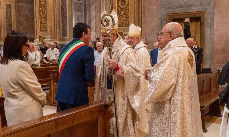 Tolentino conosce per la prima volta il suo arcivescovo: monsignor Makrickas in città per San Nicola Tolentino conosce per la prima volta il suo arcivescovo: monsignor Makrickas in città per San Nicola
