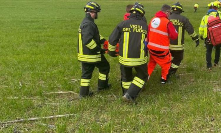 Tragedia nelle campagne: 69enne rimane schiacciato dal trattore e muore