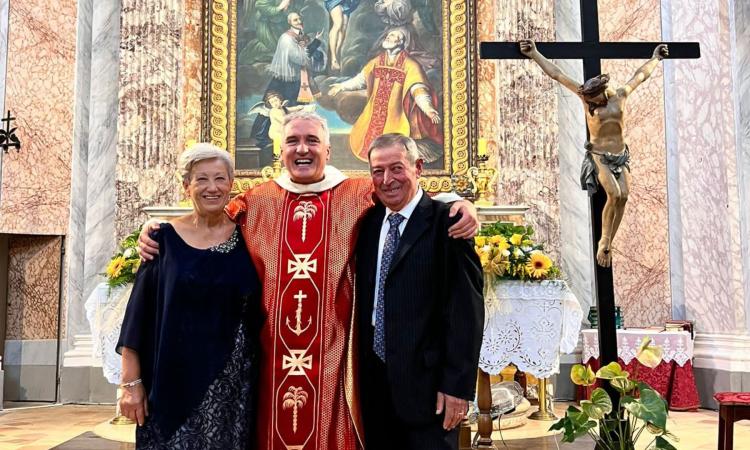 Treia, un amore che dura da 50 anni: nozze d'oro per Antonio e Maria Treia, un amore che dura da 50 anni: nozze d'oro per Antonio e Maria