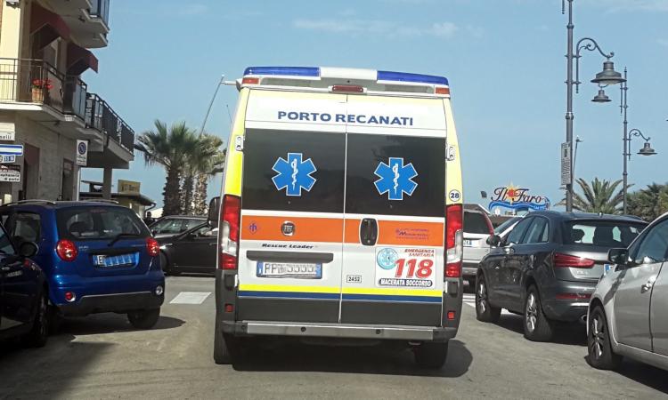 Tragico rinvenimento a Porto Recanati: uomo trovato senza vita in spiaggia Tragico rinvenimento a Porto Recanati: uomo trovato senza vita in spiaggia