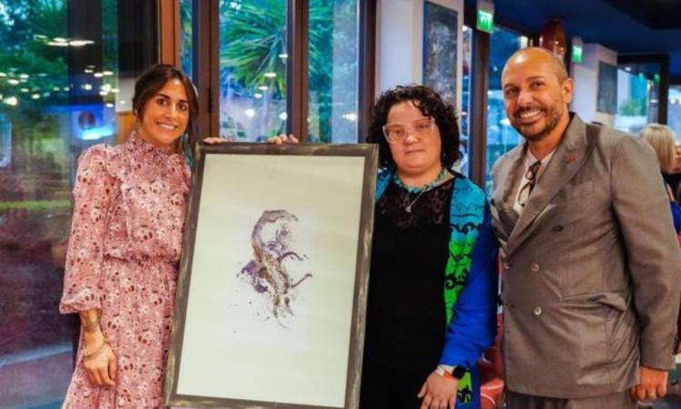 Civitanova, vernissage della mostra di Clara Venanzetti all'America Graffiti