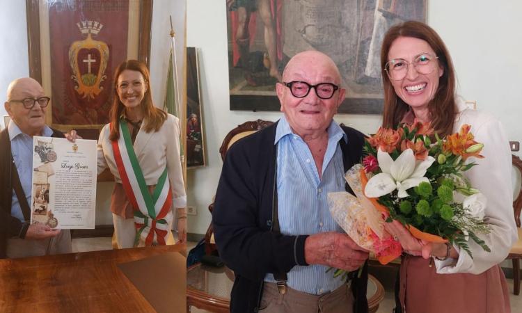 Potenza Picena, i 100 anni del capo stazione Luigi Gratti festeggiati in Comune