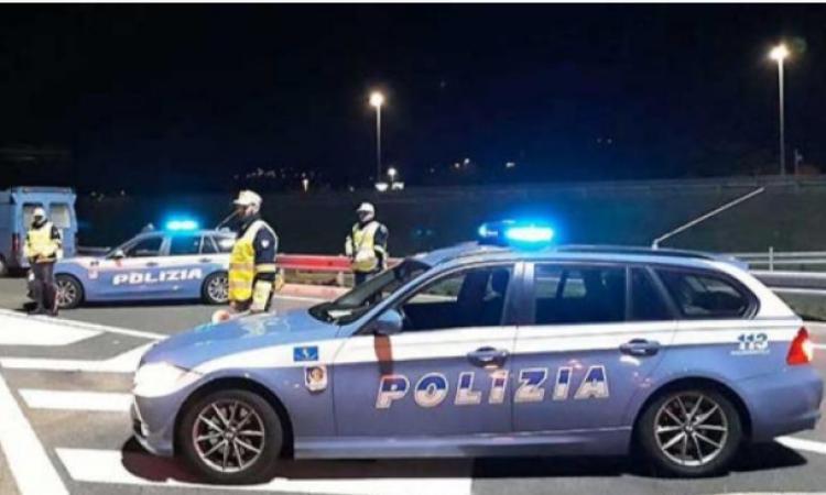 Civitanova, non rispetta la precedenza e provoca un incidente con testacoda: nei guai 41enne