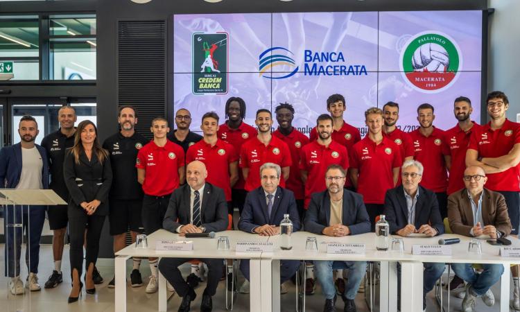 Volley Banca Macerata presenta la squadra di A3: “Pronti per competere al vertice" Volley Banca Macerata presenta la squadra di A3: “Pronti per competere al vertice"