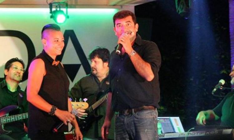 Gualdo, Max Giusti mattatore del sabato sera con uno spettacolo a ingresso gratuito