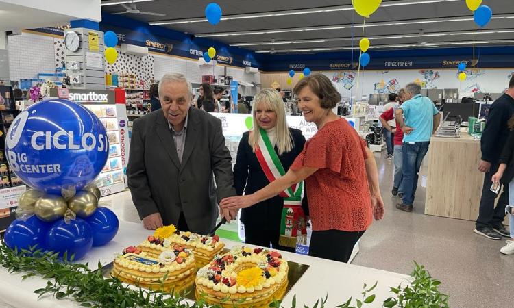 San Severino, una comunità in festa per i 50 anni del Big Center Ciclosi