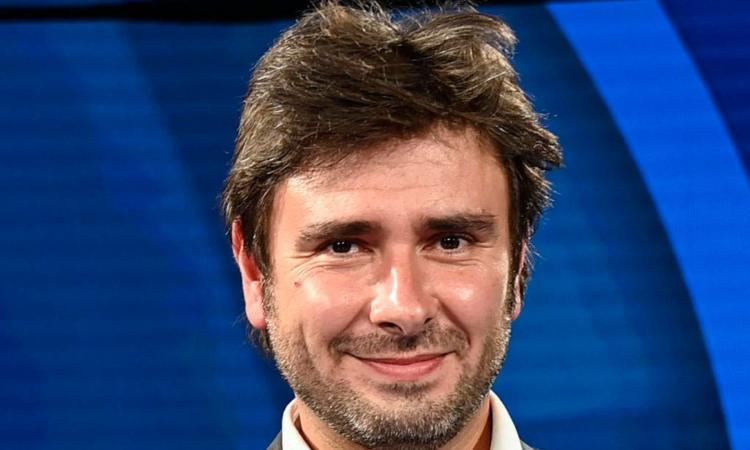 Alessandro Di Battista sarà a Loro Piceno per presentare il suo libro "Ostinati e contrari" Alessandro Di Battista sarà a Loro Piceno per presentare il suo libro "Ostinati e contrari"