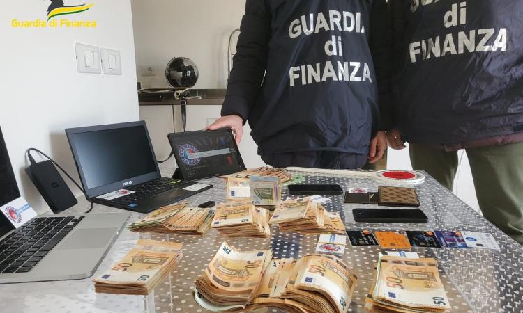 Porto Recanati, maxi evasione fiscale nel commercio delle moto con"prestanome" residente all'Hotel House Porto Recanati, maxi evasione fiscale nel commercio delle moto con"prestanome" residente all'Hotel House