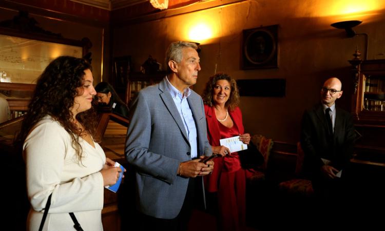 Recanati, casa Leopardi inaugura "In purissimo azzurro". Tolve: "Crediamo nel valore educativo dell'utopia" (FOTO e VIDEO)