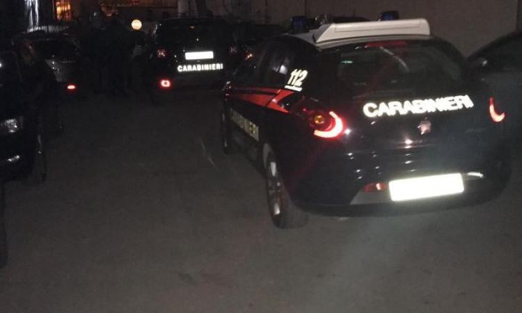 Monte San Giusto, ubriaco fradicio resta coinvolto in un incidente e finisce a Torrette: 34enne nei guai
