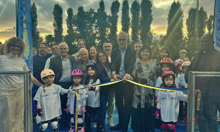 Civitanova, festa per l'inaugurazione del nuovo pattinodromo: "Grande lavoro di squadra" Civitanova, festa per l'inaugurazione del nuovo pattinodromo: "Grande lavoro di squadra"