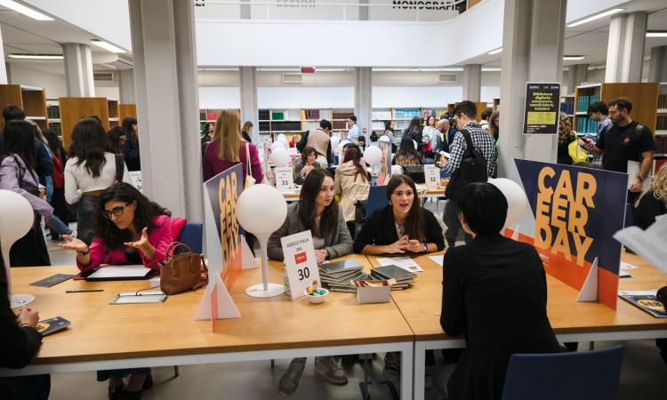 Career Day, la carica dei 300 di Unimc: oltre 50 aziende per la giornata di orientamento al lavoro