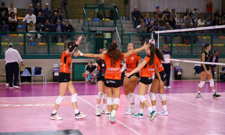 Serie A2, la CBF Balducci vince ad Offanengo in quattro set: terza vittoria di fila e primi 3 punti Serie A2, la CBF Balducci vince ad Offanengo in quattro set: terza vittoria di fila e primi 3 punti