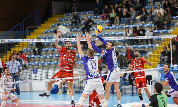 Volley A3, Banca Macerata sfiora la rimonta ma a vincere è San Giustino Volley A3, Banca Macerata sfiora la rimonta ma a vincere è San Giustino