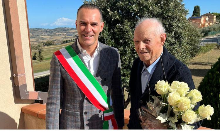 Armindo Foresi compie 100 anni: festa a Morrovalle