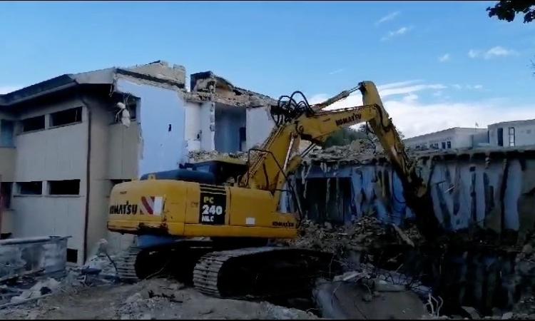 Matelica, ruspe alla scuola di via Bellini: al via i lavori per la ricostruzione