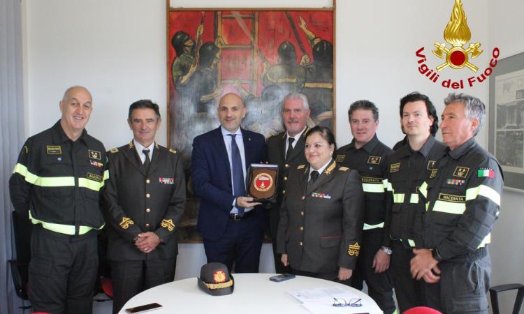 Macerata, il sottosegretario Prisco incontra i vigili del fuoco