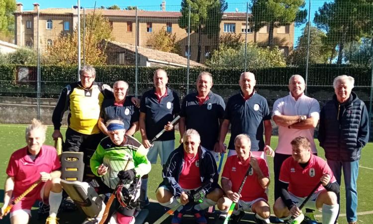 Hockey su prato, ritorna la squadra Master dei Timeless: in 20 pronti a nuove sfide