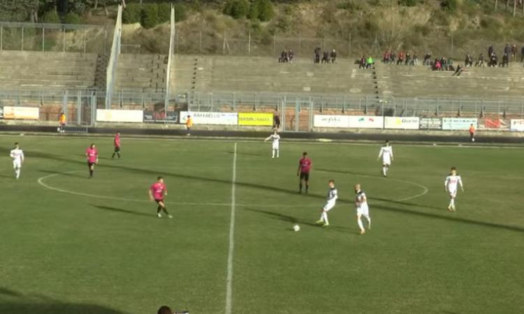 Eccellenza, il Tolentino fa l'impresa contro l'Urbino: sbancato il campo della capolista