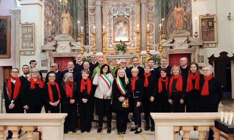 Comunità di Arosio in visita alla parrocchia di San Severino Vescovo: amicizia nata dopo il sisma 2016 Comunità di Arosio in visita alla parrocchia di San Severino Vescovo: amicizia nata dopo il sisma 2016