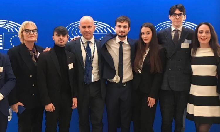 I giovani marchigiani di Forza Italia approdano a Bruxelles