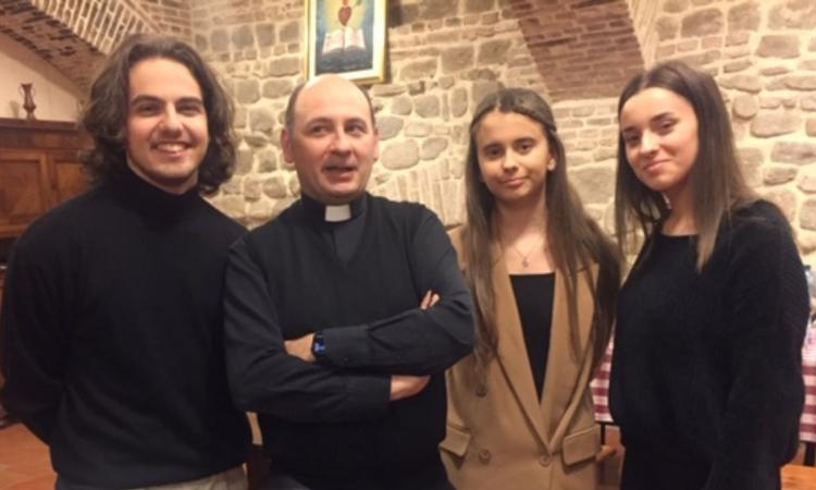"Sognano ancora? Giovani off on line’’: Don Luca Ferro ospite del Rotary Tolentino "Sognano ancora? Giovani off on line’’: Don Luca Ferro ospite del Rotary Tolentino