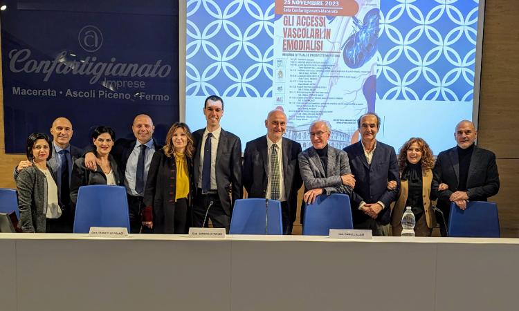 Macerata, conferenza sugli accessi vascolari in emodialisi: oltre cento professionisti sanitari da tutte le Marche Macerata, conferenza sugli accessi vascolari in emodialisi: oltre cento professionisti sanitari da tutte le Marche