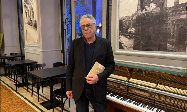 Macerata, "Non esiliarti": Guido Garufi presenta la sua opera complessiva Macerata, "Non esiliarti": Guido Garufi presenta la sua opera complessiva