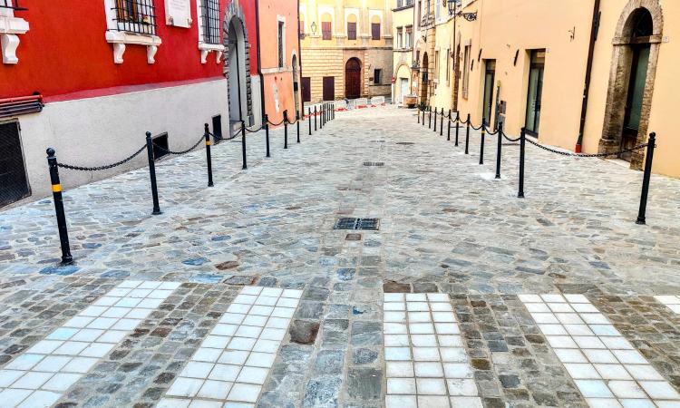 San Severino, post-sisma: riapre la viabilità tra via Cesare Battisti e via Porta Orientale San Severino, post-sisma: riapre la viabilità tra via Cesare Battisti e via Porta Orientale