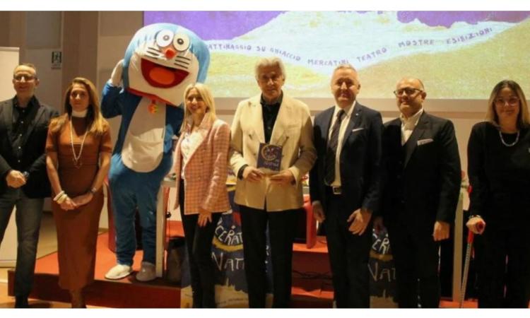 A Macerata si festeggiano tutti i Capodanni del mondo: per Natale pista di pattinaggio in piazza