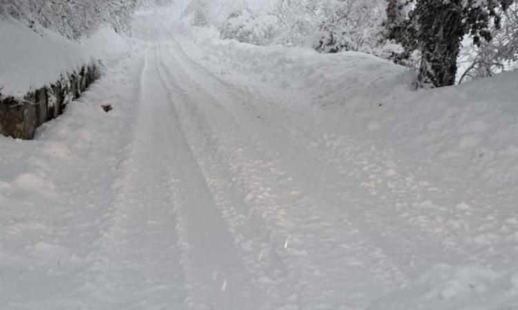 Arriva l'inverno, chiusi alcuni tratti delle strade provinciali fino ad aprile: ecco quali Arriva l'inverno, chiusi alcuni tratti delle strade provinciali fino ad aprile: ecco quali