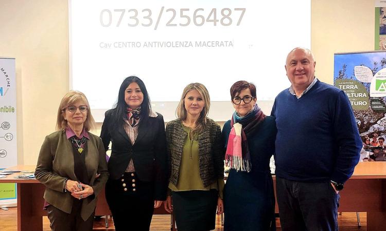 Macerata, violenza di genere: incontro all'Istituto agrario. "Ogni giorno è il 25 novembre"