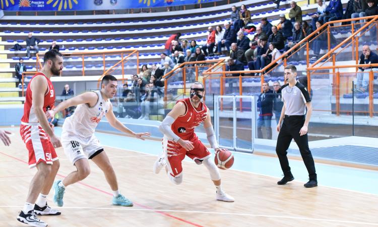 Basket, l'Halley Matelica batte Pescara e si conferma in vetta